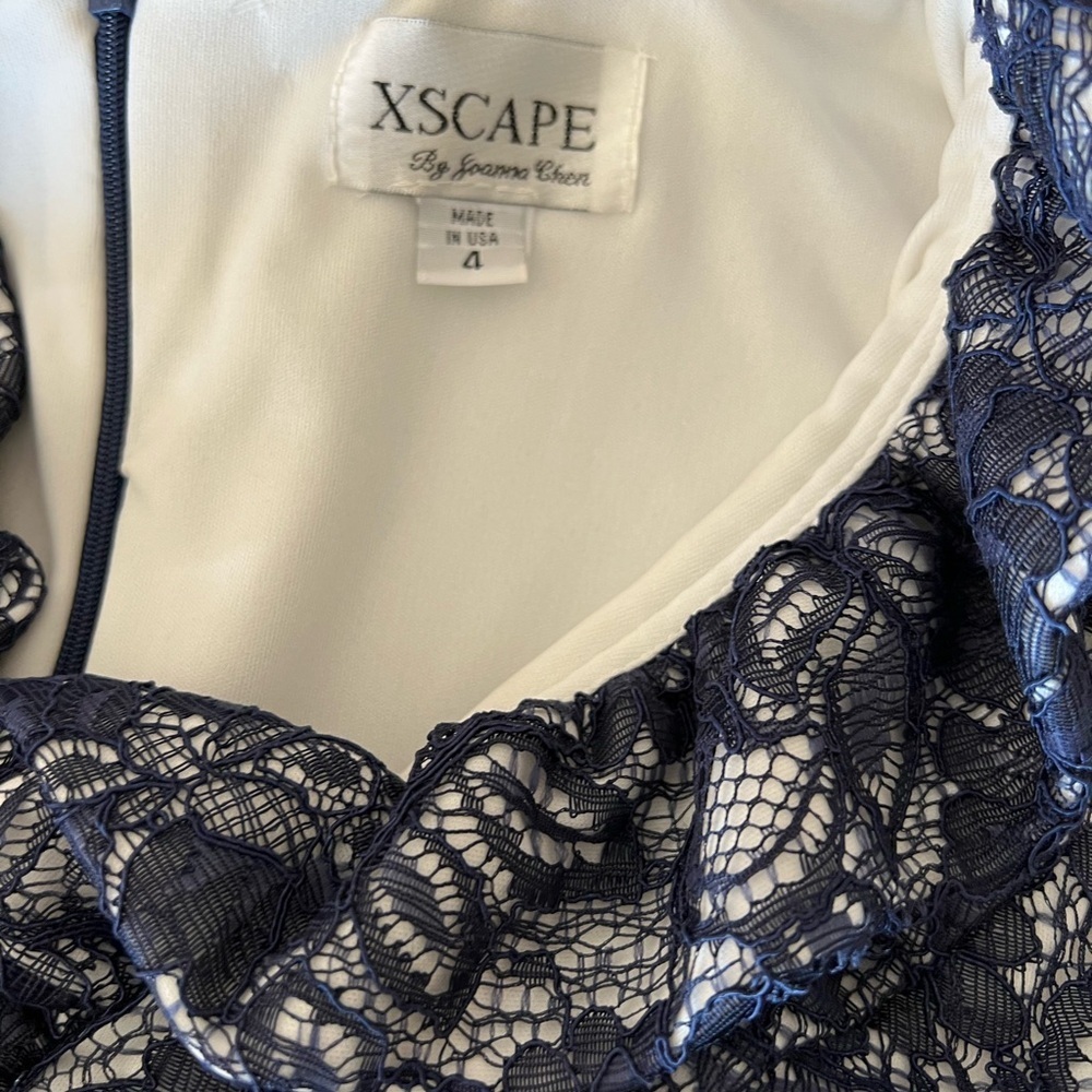 Xscape Lace midi dress ruffle shaping Bodycon cap sleeve ruched dark blue size 4 - Picture 7 of 9